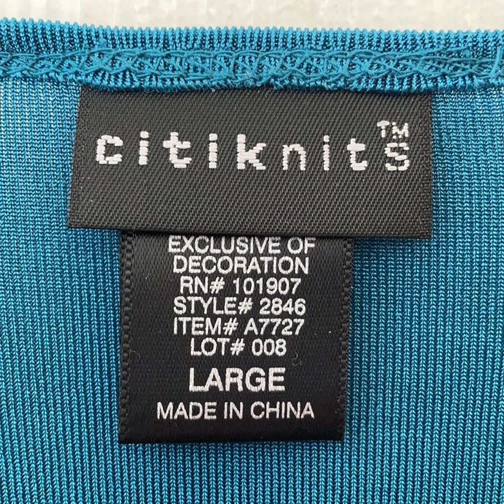FINAL MARKDOWN Ladies’ citiknits Decorative Top (L) - Picture 3 of 10